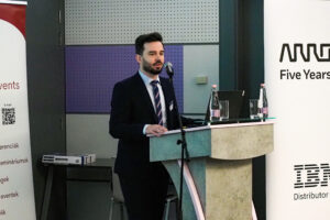 Csécsei Ádám az ESG konferencián