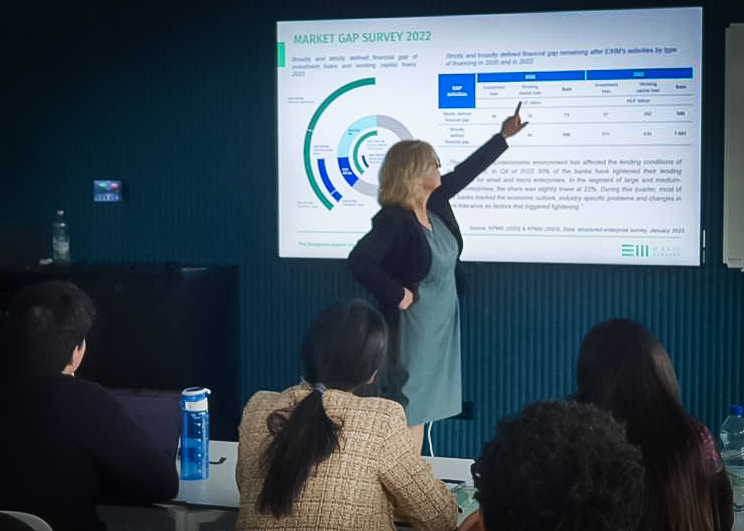 ESG felsőoktatási képzések bemutató grafika